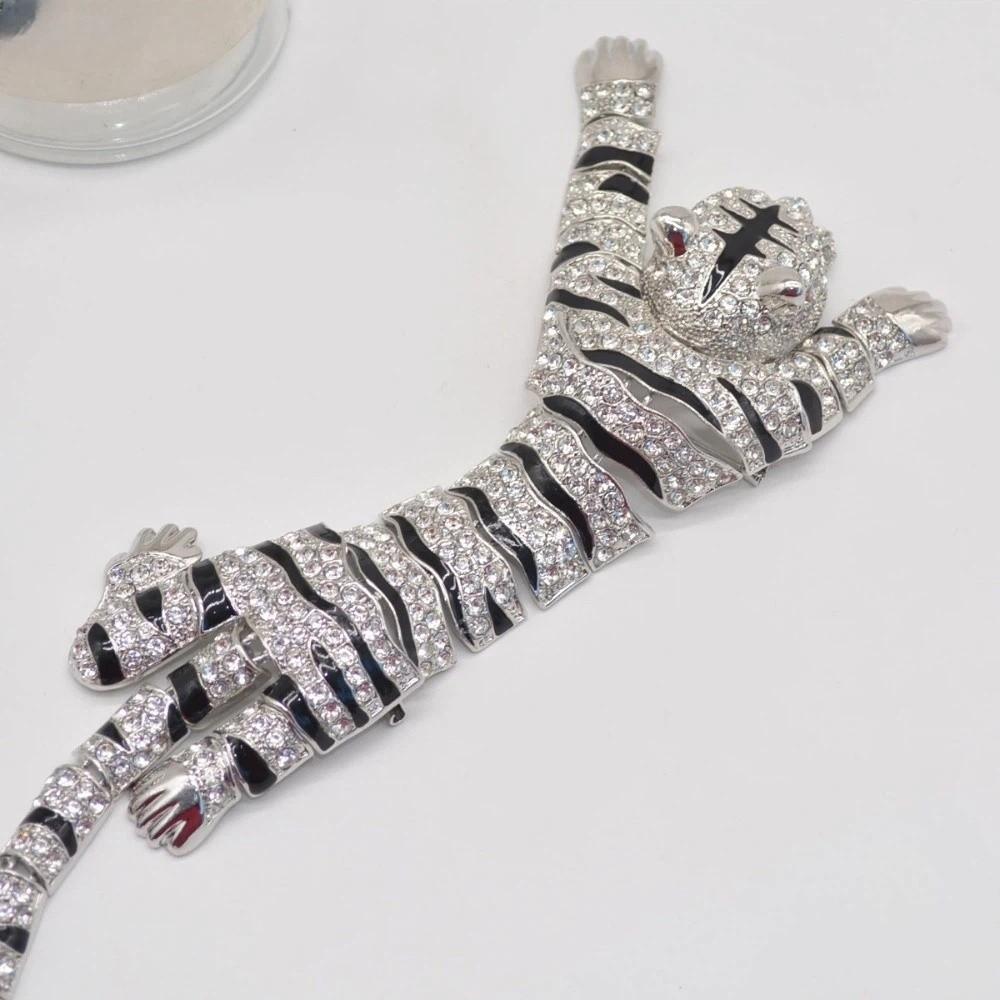 Elegante Große Tiger Brosche Leichter Luxus Schulter Flash Schulter Dekoration Brosche Anzug Zubehör