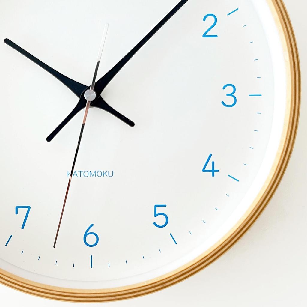 KATOMOKU Sperrholzuhr 22 hellblau Wanduhr schleichender Sekundenzeiger Durchmesser Radio km-121LBRCS 25,2cm (SKP-Uhr)