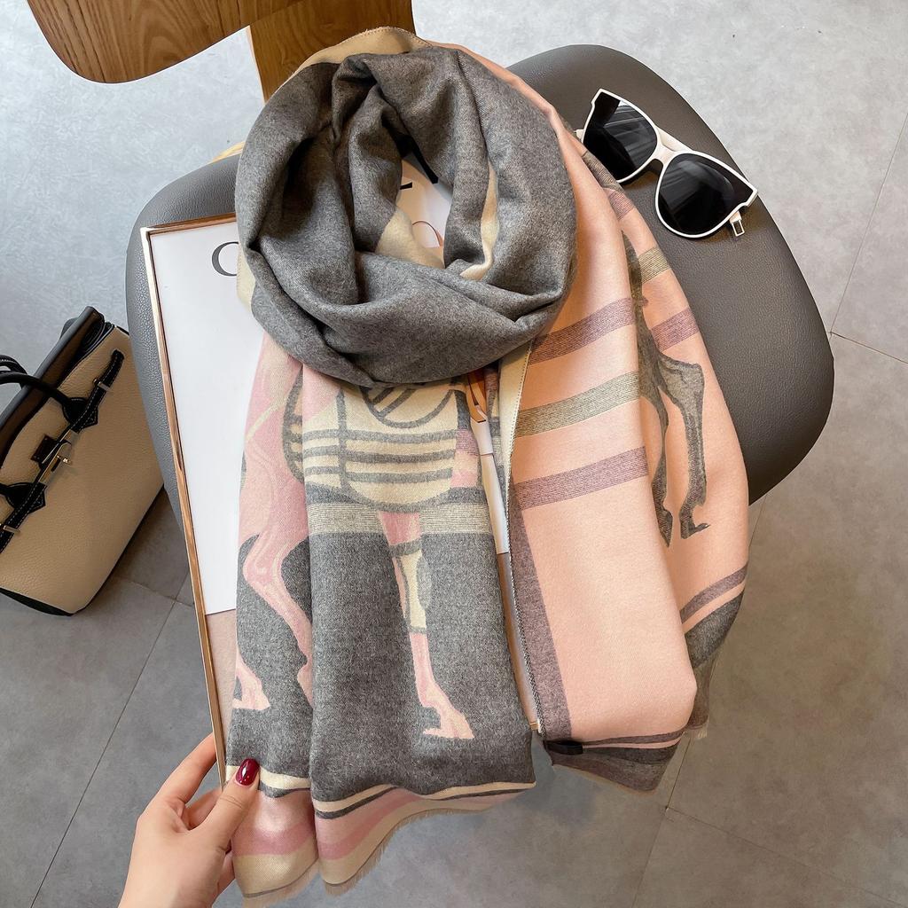 Vintage Horse Print Imitation Cashmere Short Beard Fringed Jacquard Air Conditioner Shawl Thickened Warm Decorative Scarf Scarf Women