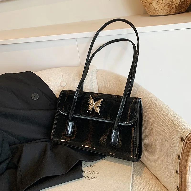 Women's PU Shoulder Bag with Buckle Solid Stitching Line Embellishments Delicate Bag Fashion