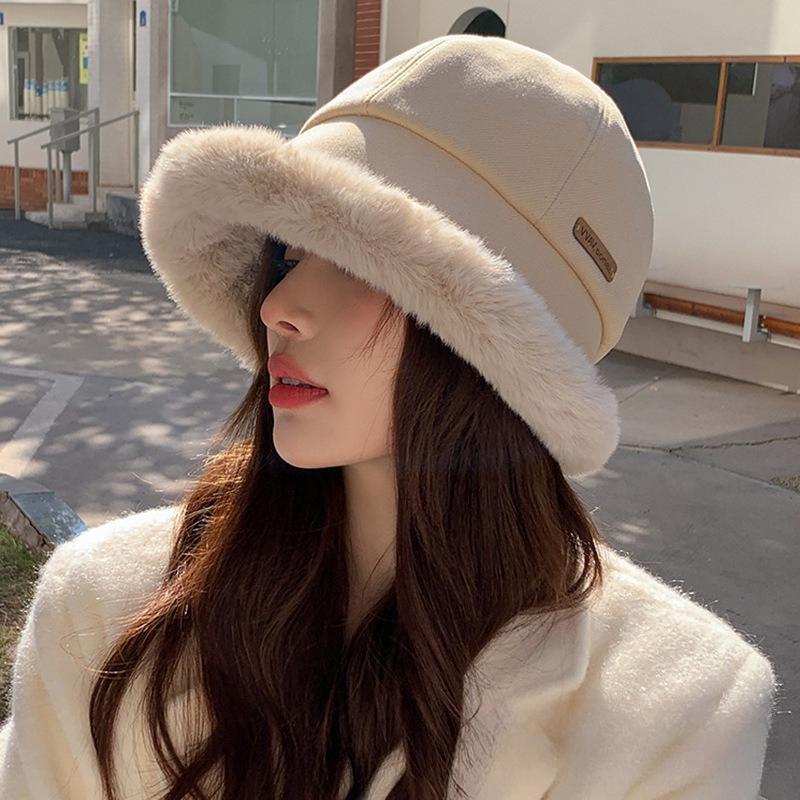 Plush Fisherman Hat, Female, Winter, Outdoor Hat, Thickened with Plush, Versatile, Warm, Ear Protection, Fashionable and Elegant