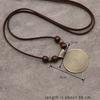1 pezzo Collana con Pendente in Lega a Forma Geometrica e Perle di Legno Filettate per Donna, Catena Vintage per Maglione