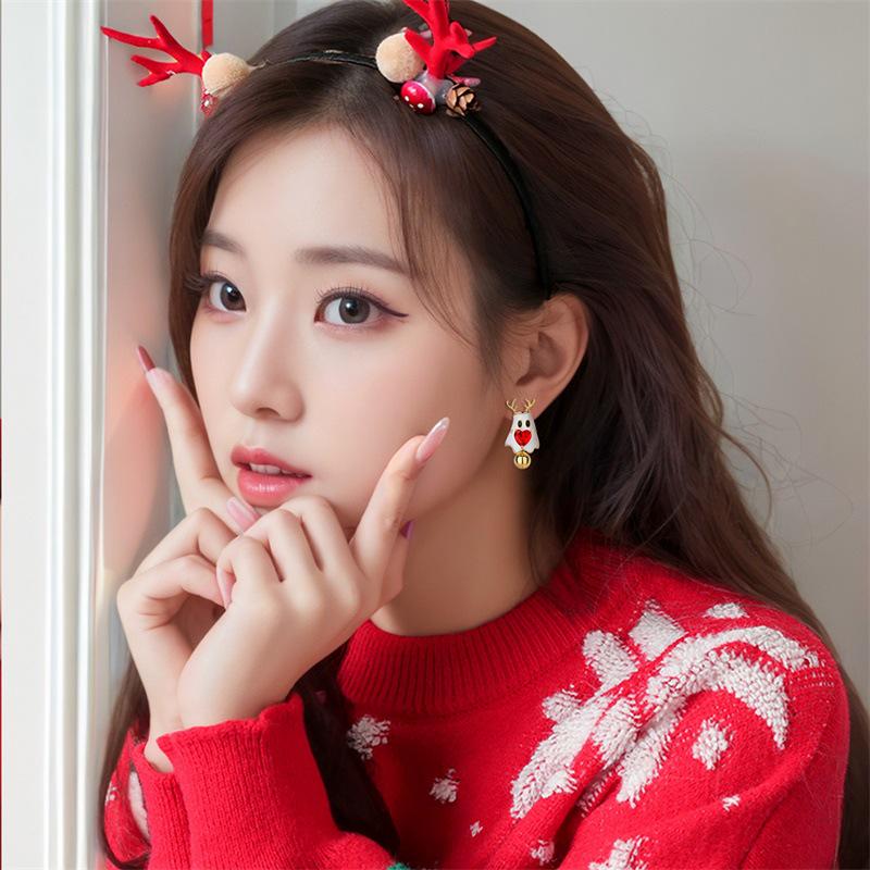 2024 High-End Christmas Reindeer Silver Stud Earrings: Unique Light Luxury for Autumn/Winter