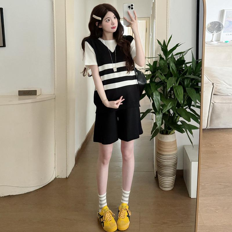 Summer 2026 Maternity Knit Ice Silk Two-Piece Sportswear Set with Wide-Leg Shorts 2XL