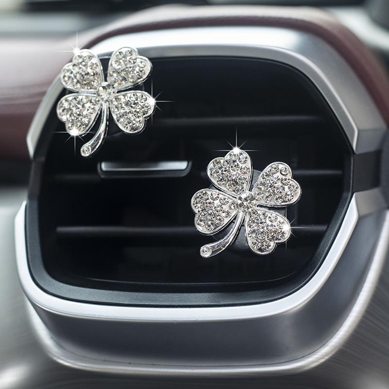 

2 pcs Car Aromatherapy Four-leaf Flashing Grass Interior Fragrance Decoration Air Conditioner Vent Personalized Accessories