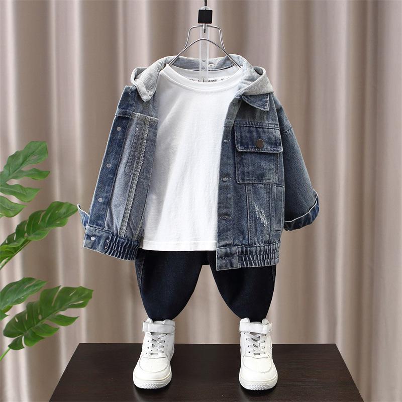 Stilvolle Jungen-Denimjacke mit Kapuze für Frühling & Herbst 2025