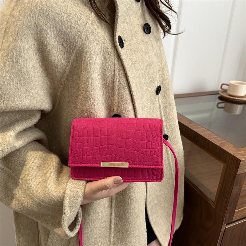 Retro trendy felt shoulder bag new casual handbag stone pattern fashion simple messenger small square bag