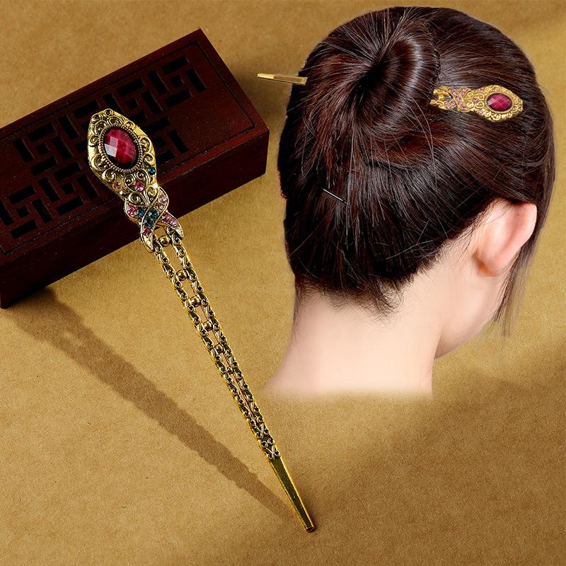 Classic Cheongsam Updo Hairpin: Versatile Retro Hanfu Palace Accessory for Everyday Use