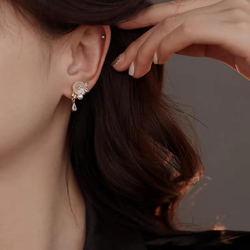 Chynian Earrings Flower Japanese Style Cute Earring Ladies Popularity It Doesn't Hurt Earring Silicone Covers Sway Compatible with Metal Allergies