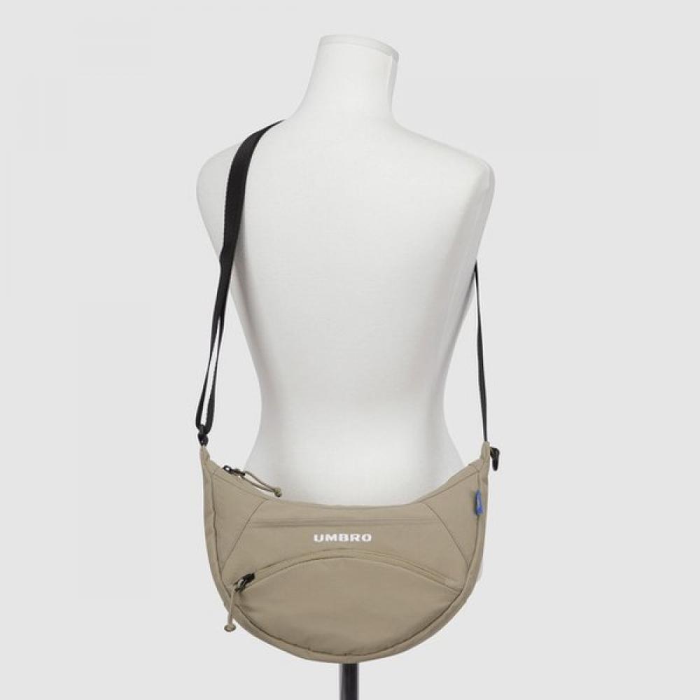 Umbro Essential Pocket Hobo Bag Ur123cbg11