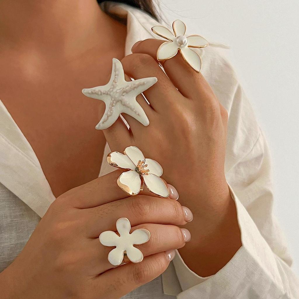 Summer Cavation Oil Dripping White Pearl Flower Ring Exaggerated Jewelry Gift Geometric Adjustable Metallic Starfish Rings for Women