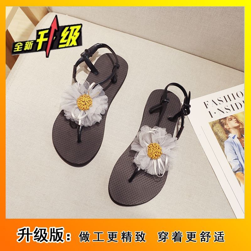 Summer and Autumn New Flat-bottomed Non-slip Sanya Seaside Beach Shoes Niche Fashion Design Sense with Skirt Sandals Women