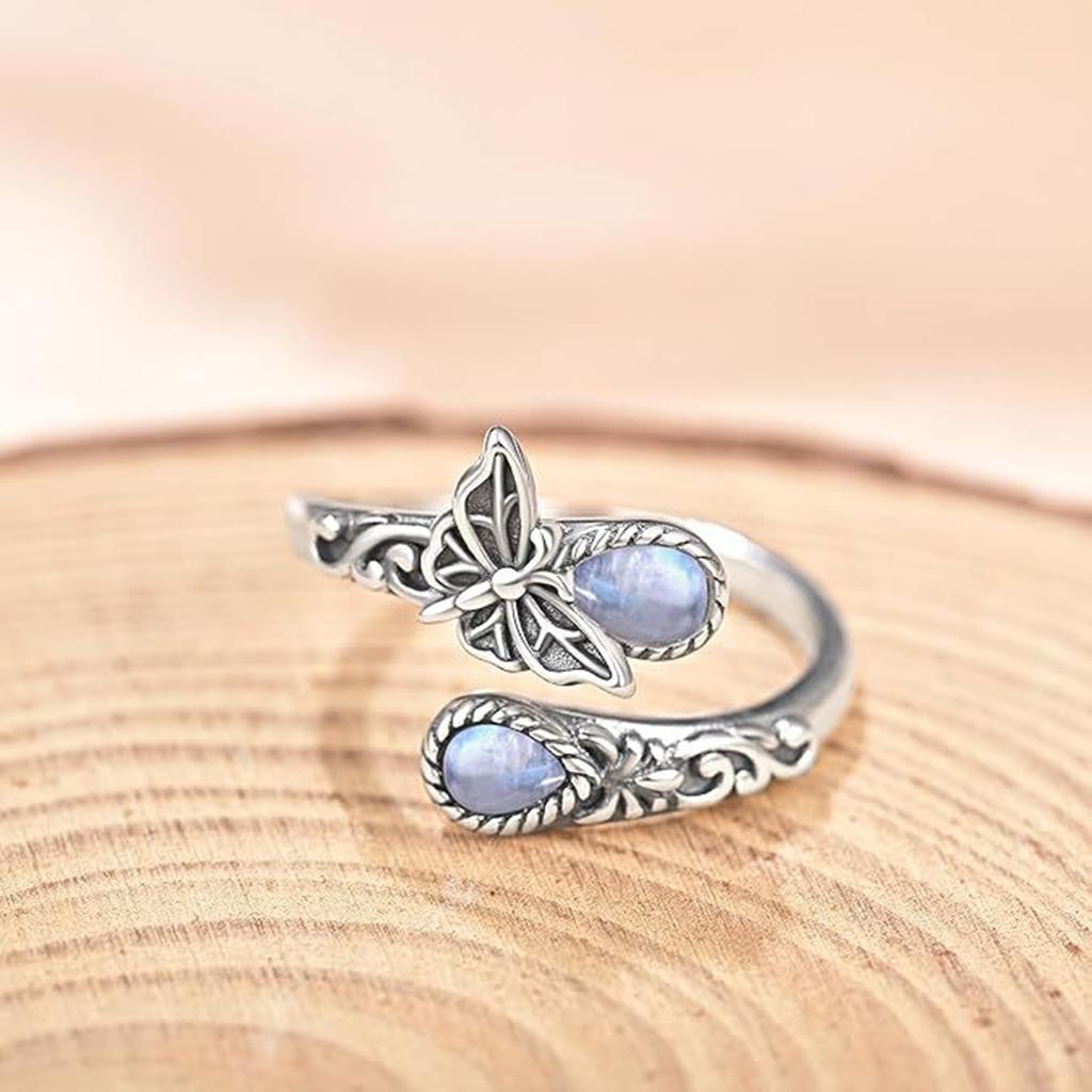 Bohemian Ring with Moon Light Stone Decor Simple Eye-catching To Wear Ring for Outgoing Dress Matching