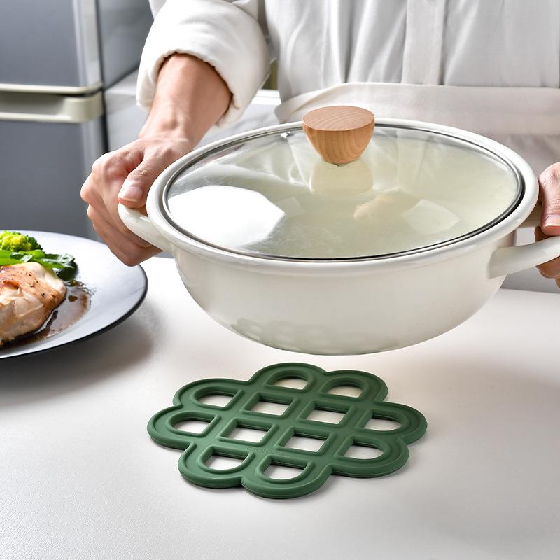 High-temperature Silicone Heat-insulating Mat Household Dishes Non-slip Anti-scald Table Mat Bowl Mat Pot Mat