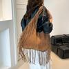 Retro large-capacity bag women's new commuter versatile shoulder underarm bag fashionable fringed tote bag