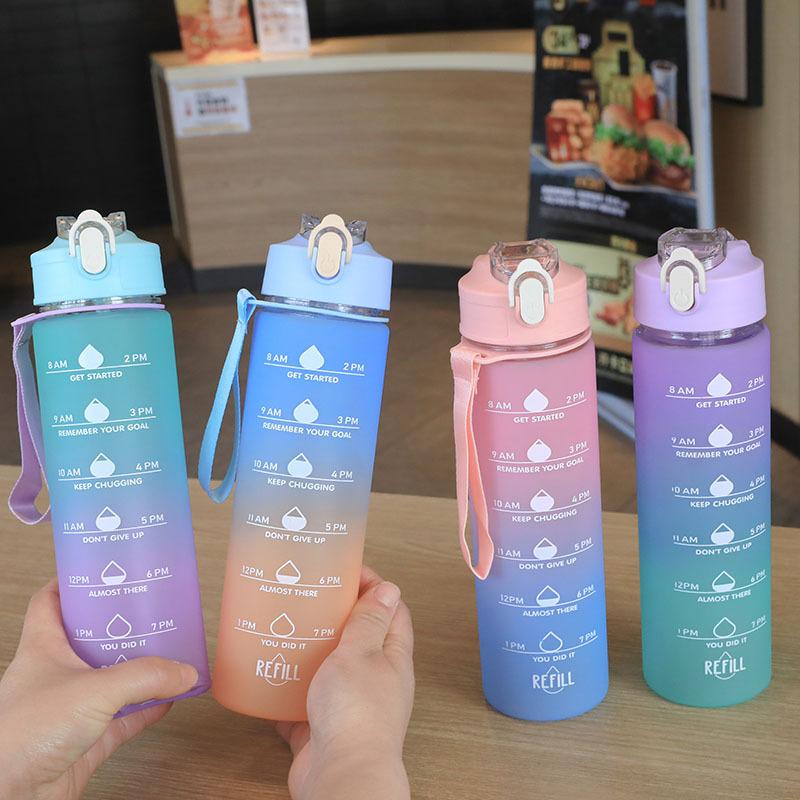Summer Large-capacity Water Cup Outdoor Sports Cup Gradual Change Color Straw Cup Portable Plastic Cup Leak-proof and Drop-resistant Kettle