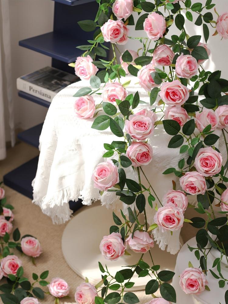 Künstliche Rosenranken Girlanden, Gefälschte Seiden Hängende Blumen Efeublätter Grünzeug Kranz für Zuhause Garten Hochzeit Wand Dekoration