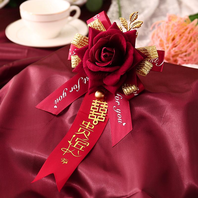 Premium Wedding Boutonniere Set for Groomsmen, Brides, and Groom - Creative Artificial Lapel Flowers and Pins for Bridesmaids.