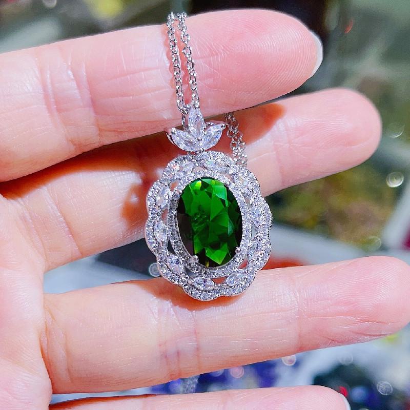 European & American Style Colored Zircon Pendant Necklace - Classic, Elegant Female Fashion Design