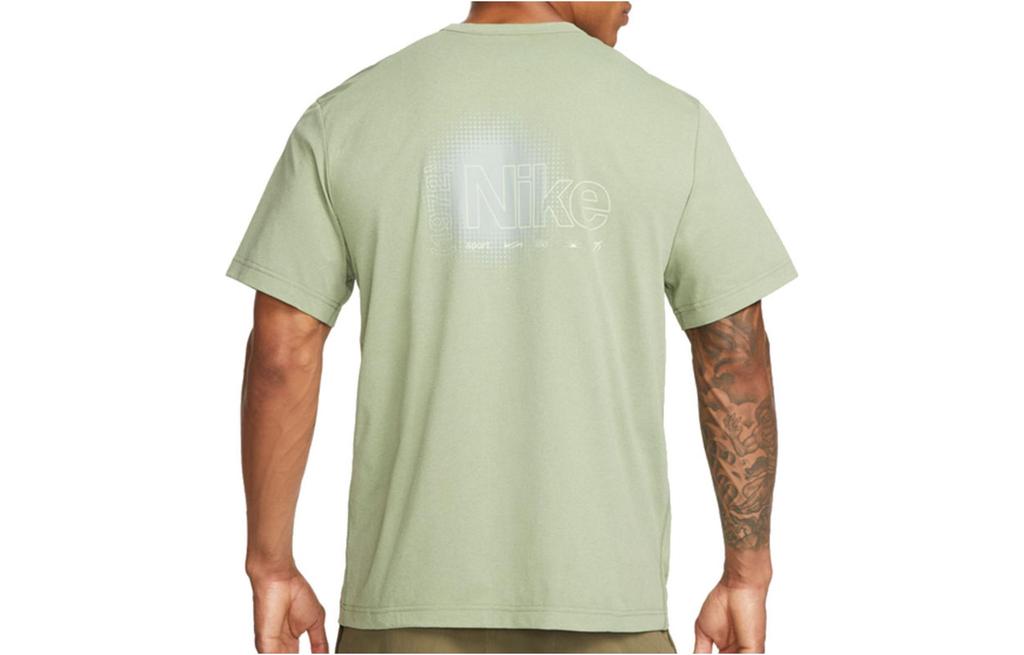 Nike T Shirts Men's Melon Green Crew Neck Moderate Straight Fit FN7290-386