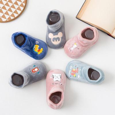 Baby Floor Thicken Socks Barn Småbarn Tecknad Bekväma halkfria strumpor inomhus Step Skor Strumpor Höst Vinter Plus Sammet