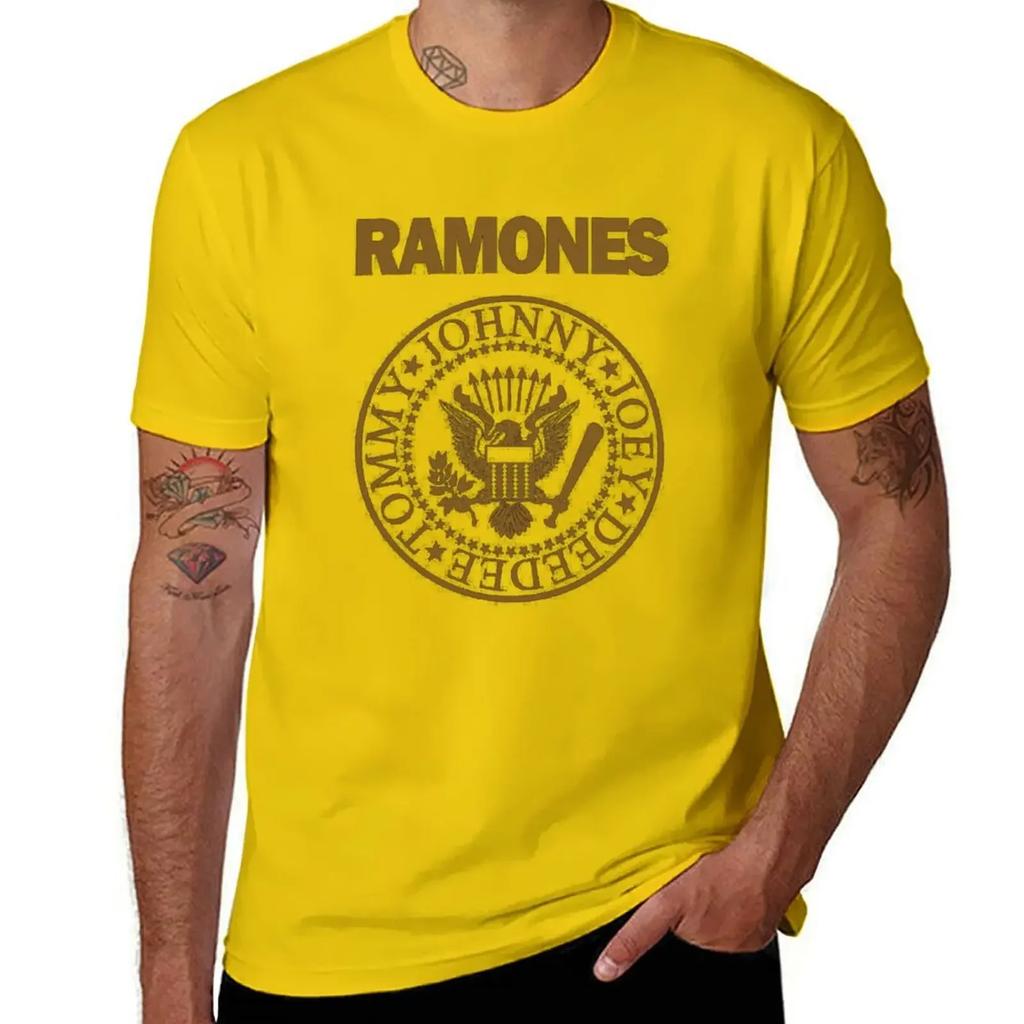 Anime T Shirts for Men Graphic Golden Ramone Sweat Oversized Harajuku Graphic Men Clothing Summer Funny Style Oversized T Shirt