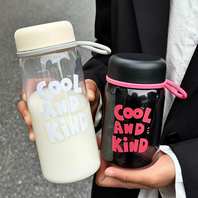 Taşınabilir Şeffaf Öğrenci Su Bardağı Kordonlu Plastik Su Şişesi Büyük Kapasiteli İçme Bardağı Açık Hava Sporları