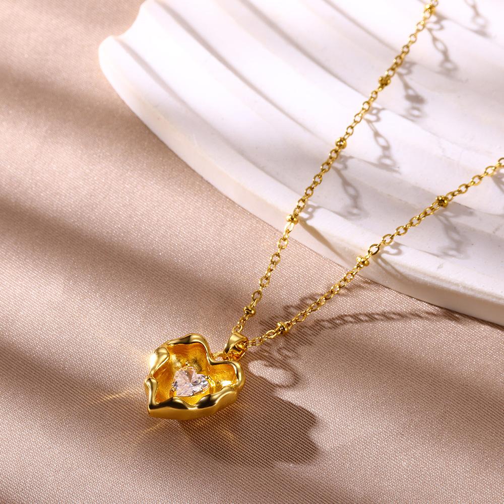 Imitation Pearl Pendant Necklaces For Women Stainless Steel Zircon Heart Charm Clavicle Chain Necklace Aesthetic Jewelry Gift