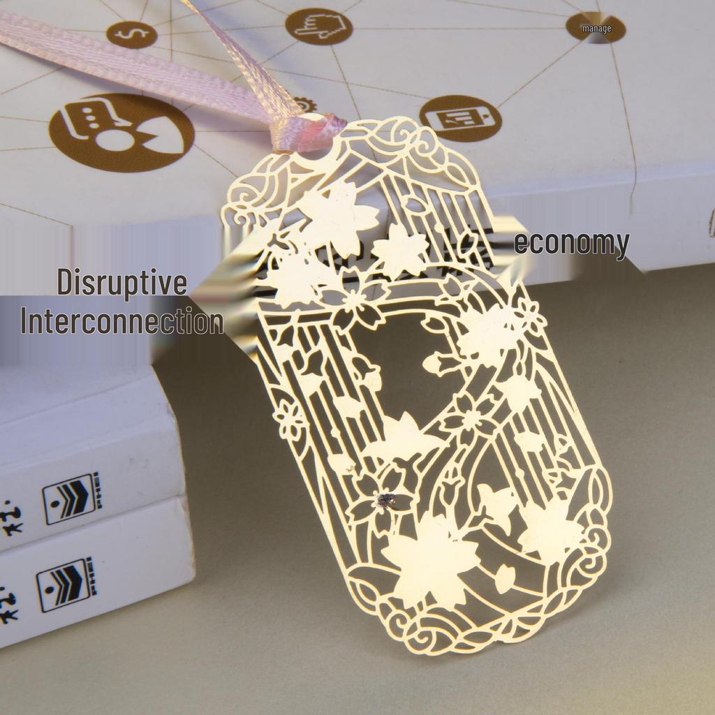 Exquisite Hollow Brass Bookmarks: Retro Chinese Style Custom Gifts