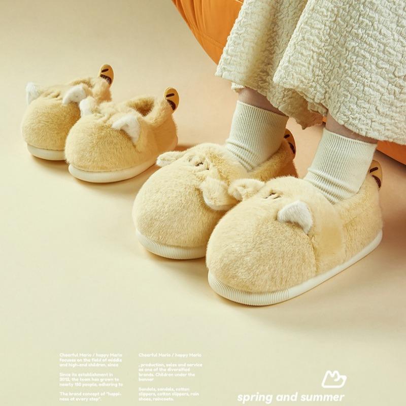 Zimní teplé domácí bavlněné boty plus sametové pantofle s krytou patou