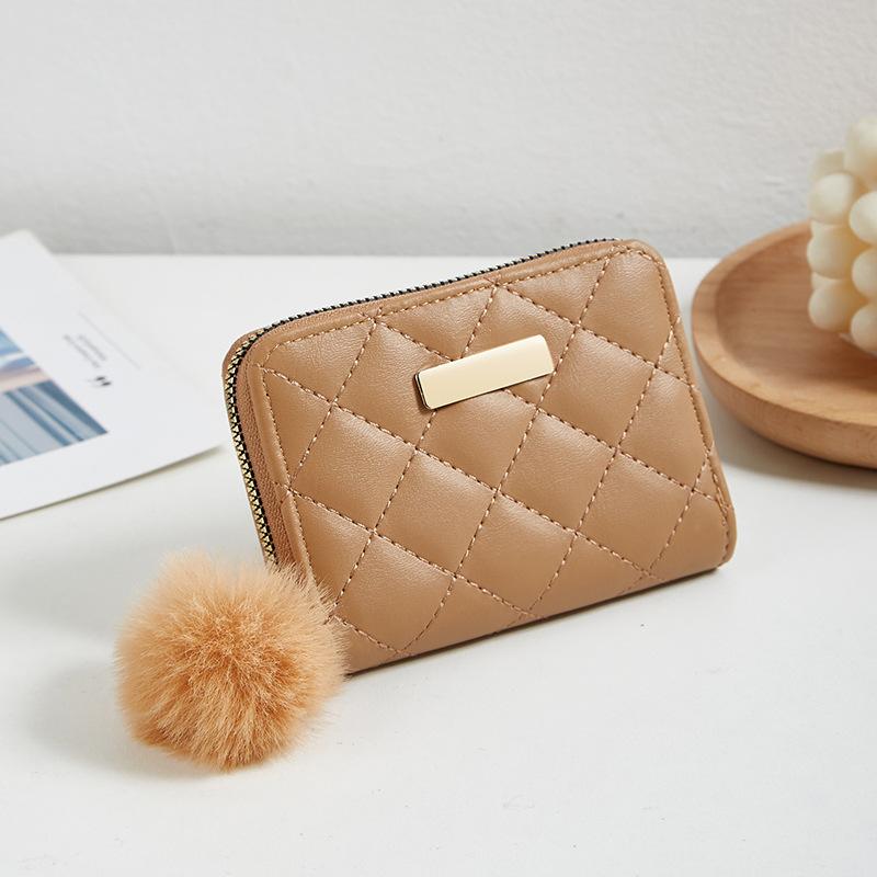 

Новый ромбовидный вышитый железный лист с кошельком-помпоном, маленькая сумка для карточек, женская персонализированная сумка для мелочи хаки