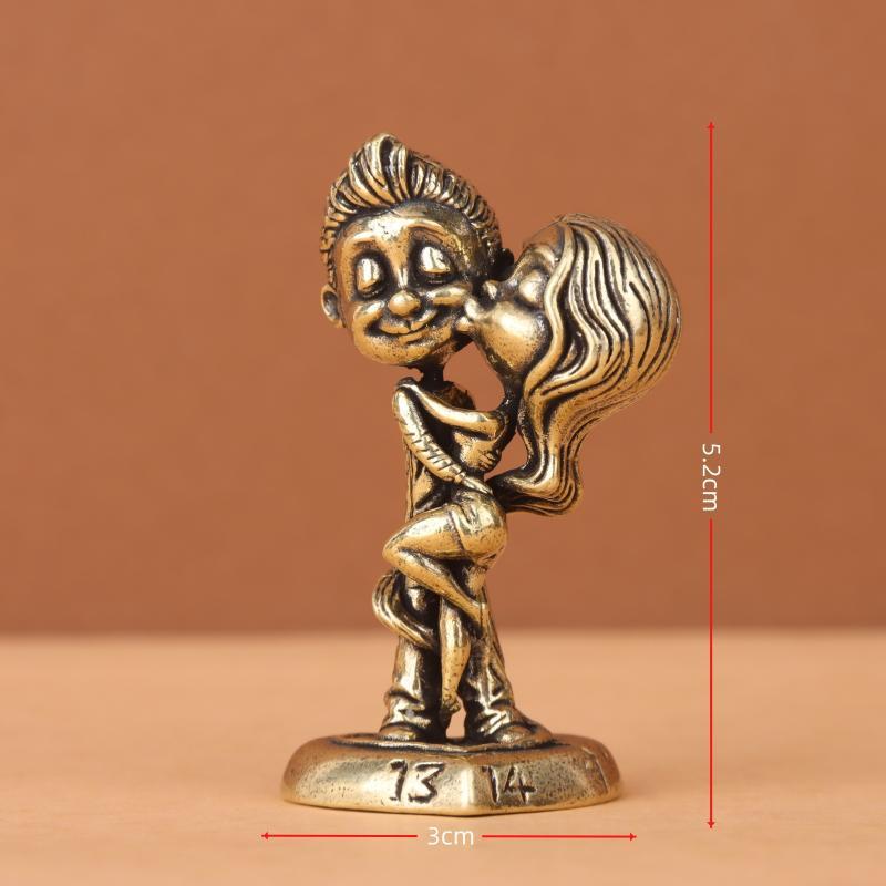 Brass Kissing Couple Statue Vintage Carved Design Romantic Texture Perfect For Valentine Anniversary Gifts Home Desktop Decor