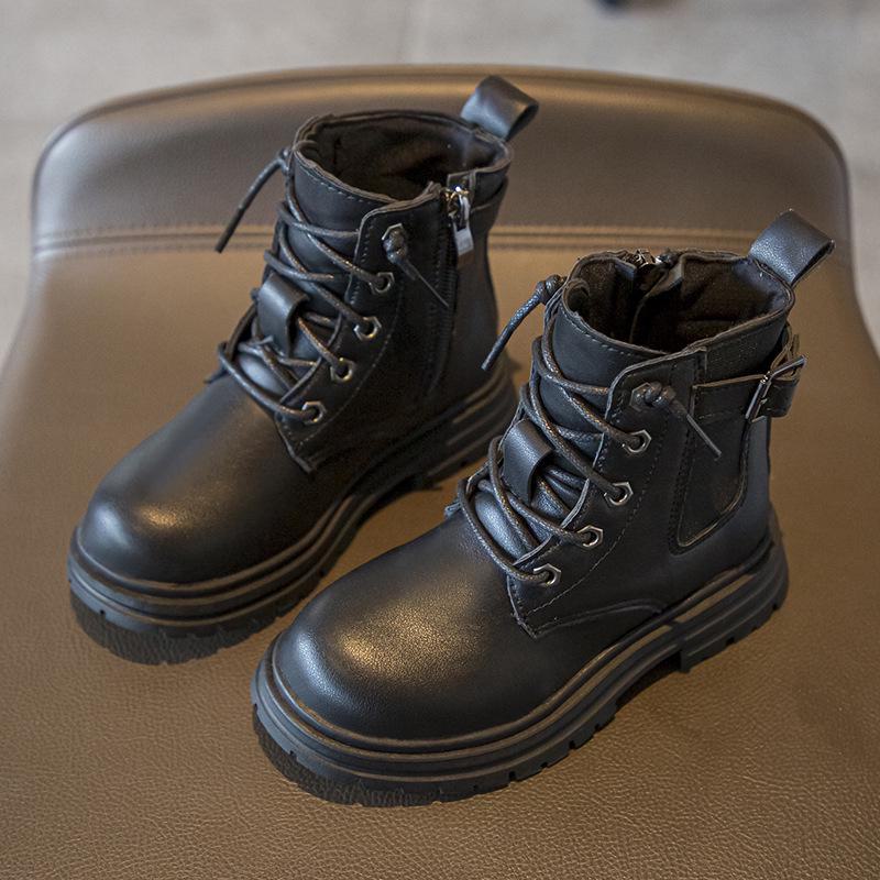 

Новые модные детские ботинки на зиму 2024 года — ботинки Martin для мальчиков и короткие ботинки для девочек — большие желтые ботинки с мягкой подошвой — одинарные ботинки. Size 33 / Inner Length 20.4cm