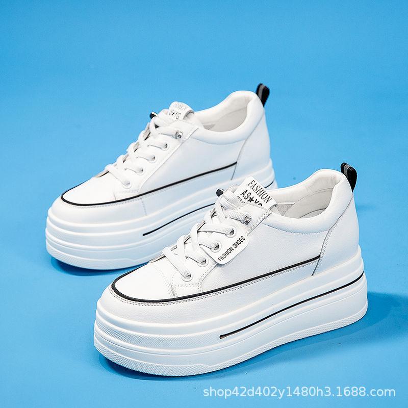 

Маленькие белые туфли женские 2024 весна новые с внутренней платформой повседневные универсальные дышащие одинарные туфли маффины маленькие кеды женская обувь 39 чёрный