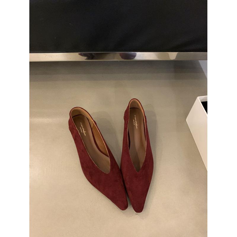 

Versatile and thin Korean version pointed head shallow mouth high heel special-shaped heel one-pedal ladyshoes suede commuter shoes 39 бордовий