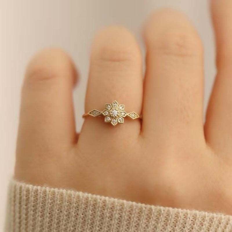 Fashion Classic Inlaid Zircon Flower Style Ring, Suitable for Women's Simple Design, Daily Party Jewelry Gifts