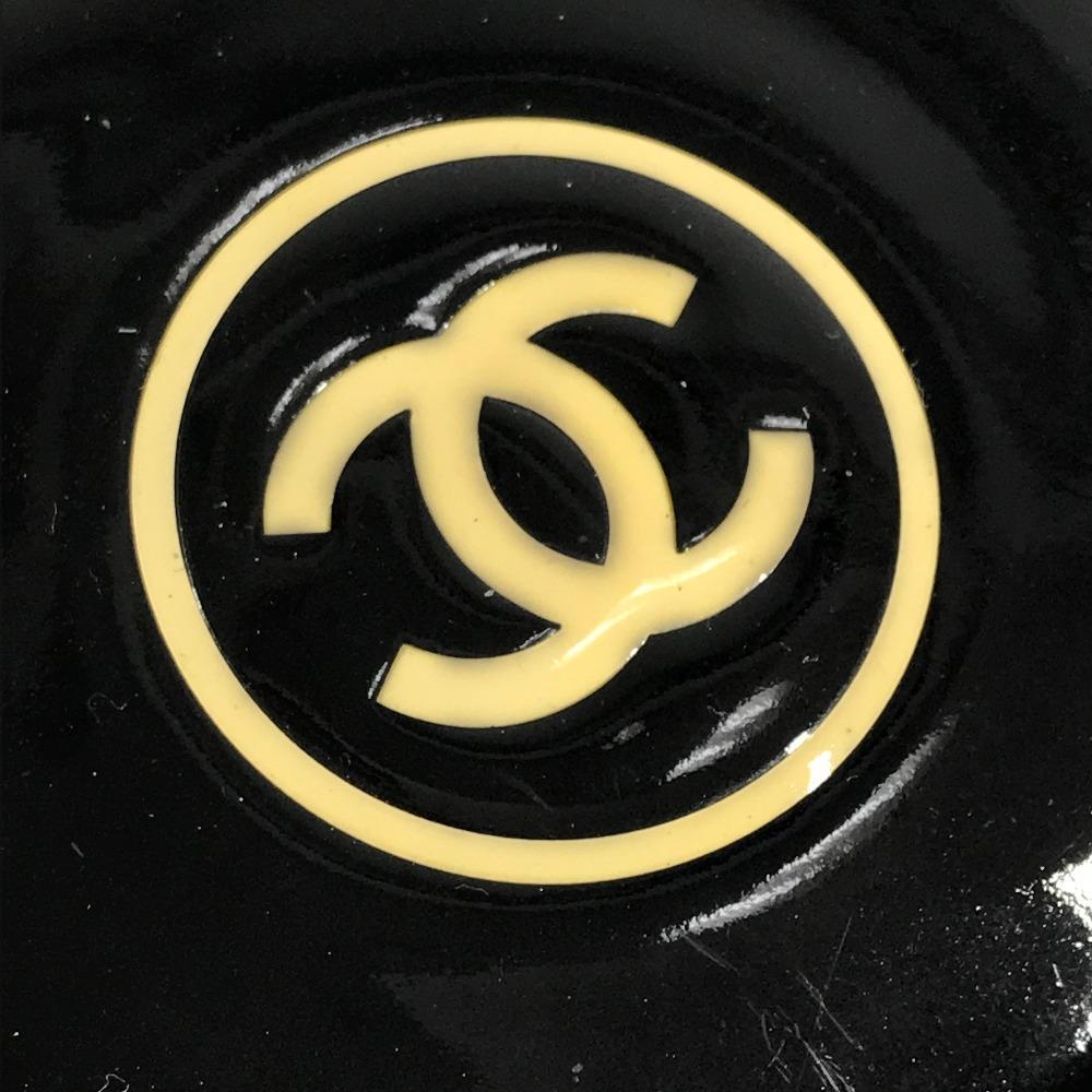CHANEL Makeup palette CC CC Mark logo Compact Folded wallet enamel Black/White