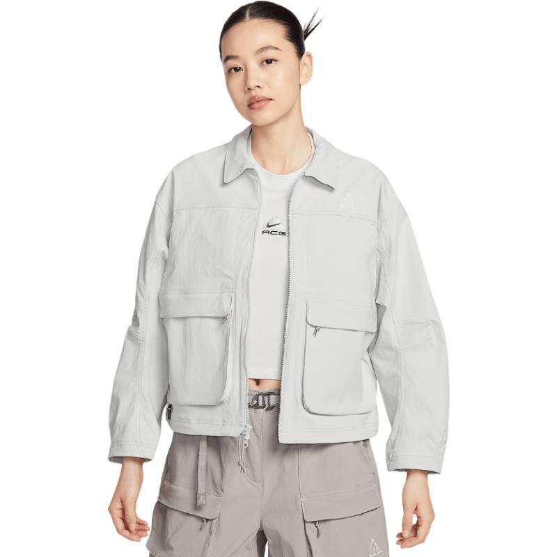 

Nike Women s Woven Casual Jacket M