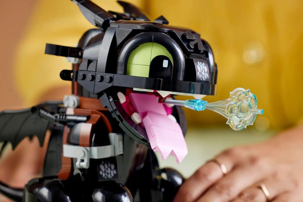 LEGO Icons 10375 How To Train Your Dragon: Toothless