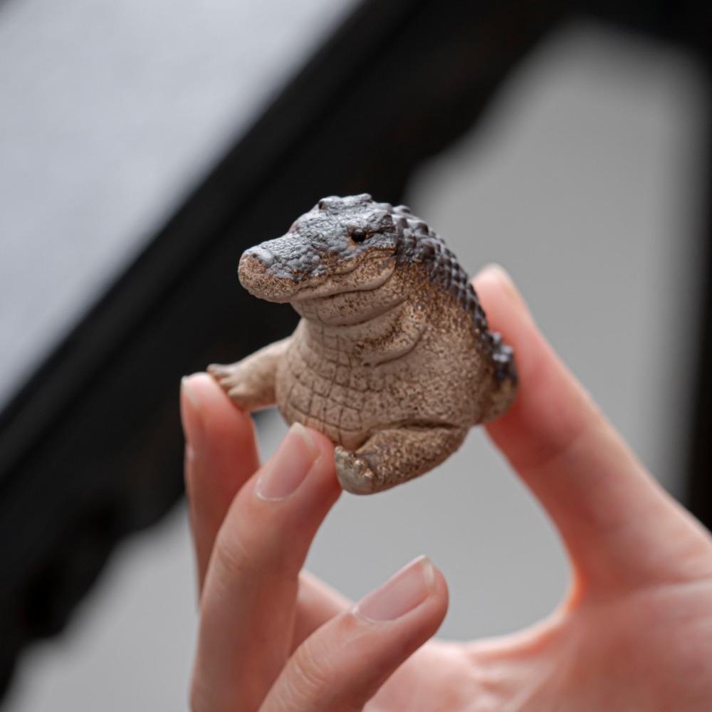 Resin Crocodile Tea Pet Handmade Crocodile Statue  Tea Ceremony Tea Play Home Boutique