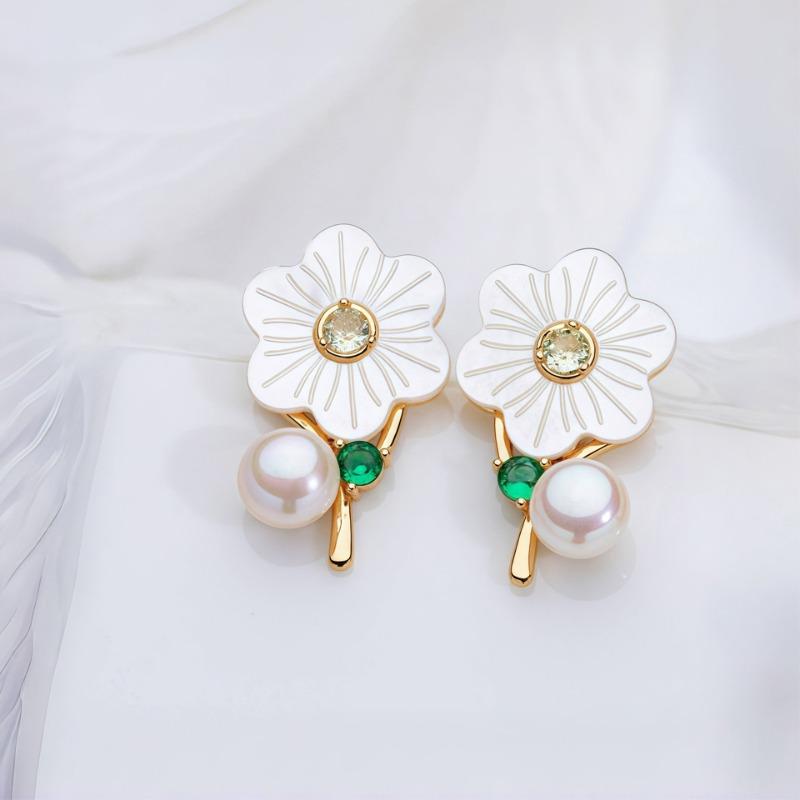 Natural Freshwater Pearl Stud Earrings S925 Sterling Silver Earrings Fritillary Zircon Pearl Earrings Light Luxury High Sense