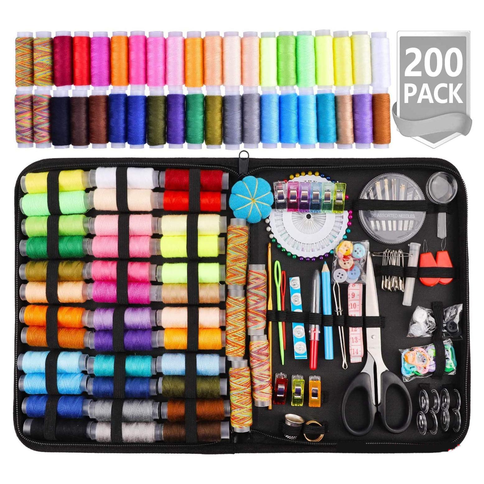 

Швейный набор с футляром. Портативные швейные принадлежности для домашних путешественников, взрослых, новичков, экстренных случаев, детей. Содержит нитки, ножницы, иглы, мерку и т. д. 200 PCS