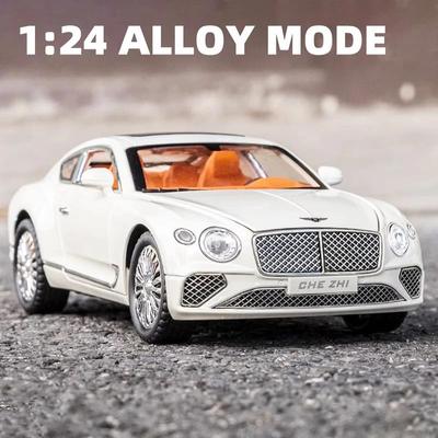 Yeni 1:24 Simülasyon araba model araba alaşımlı döküm çocuk oyuncak araba koleksiyonu geri çekilebilir oyuncak araba erkek çocuklarına uygun ses ve ışıklı hediye
