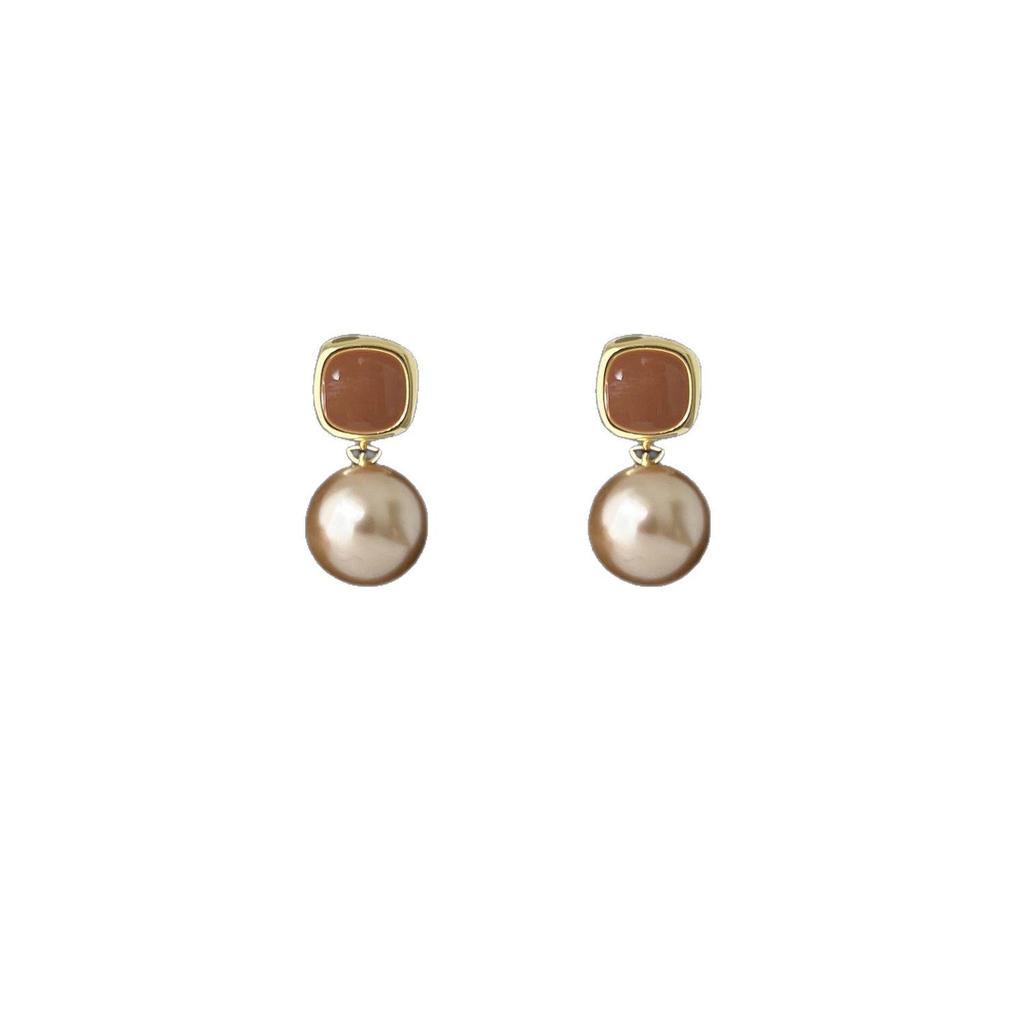 Retro French Champagne Pearl Dangle Earrings for Women - Maillard Palette, Chic & Elegant, High-End Stud Design