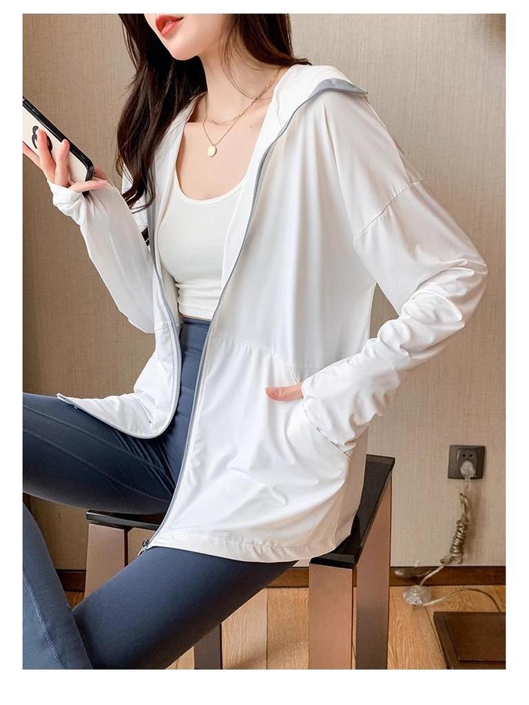 Women's Ice Silk UV Protection Hooded Cardigan - Summer Thin, Breathable, Loose-Fit, Slimming, Versatile.
