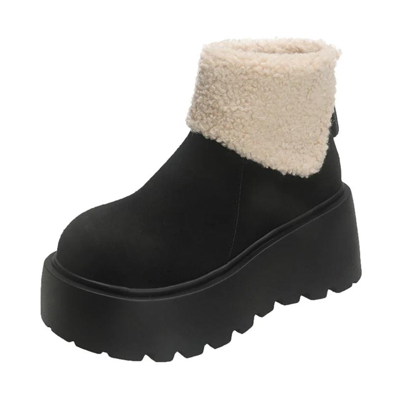 Kozačky dámské na platformě kožešinové kotníkové semišové krátké plyšové střední podpatky bavlněné boty 2025 trend teplé ležérní zimní nové boty pro ženy