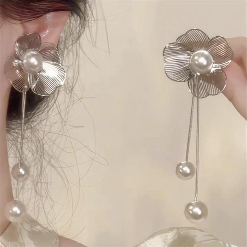 French Pearl Tassel Earrings - Unique Metal Flower Design, High-End Feel, Cool Style.