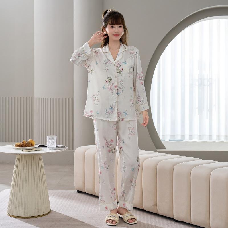 New spring and summer women's ice silk pajamas, national style printed long-sleeved pants, imitation silk loungewear suit can be worn outside
