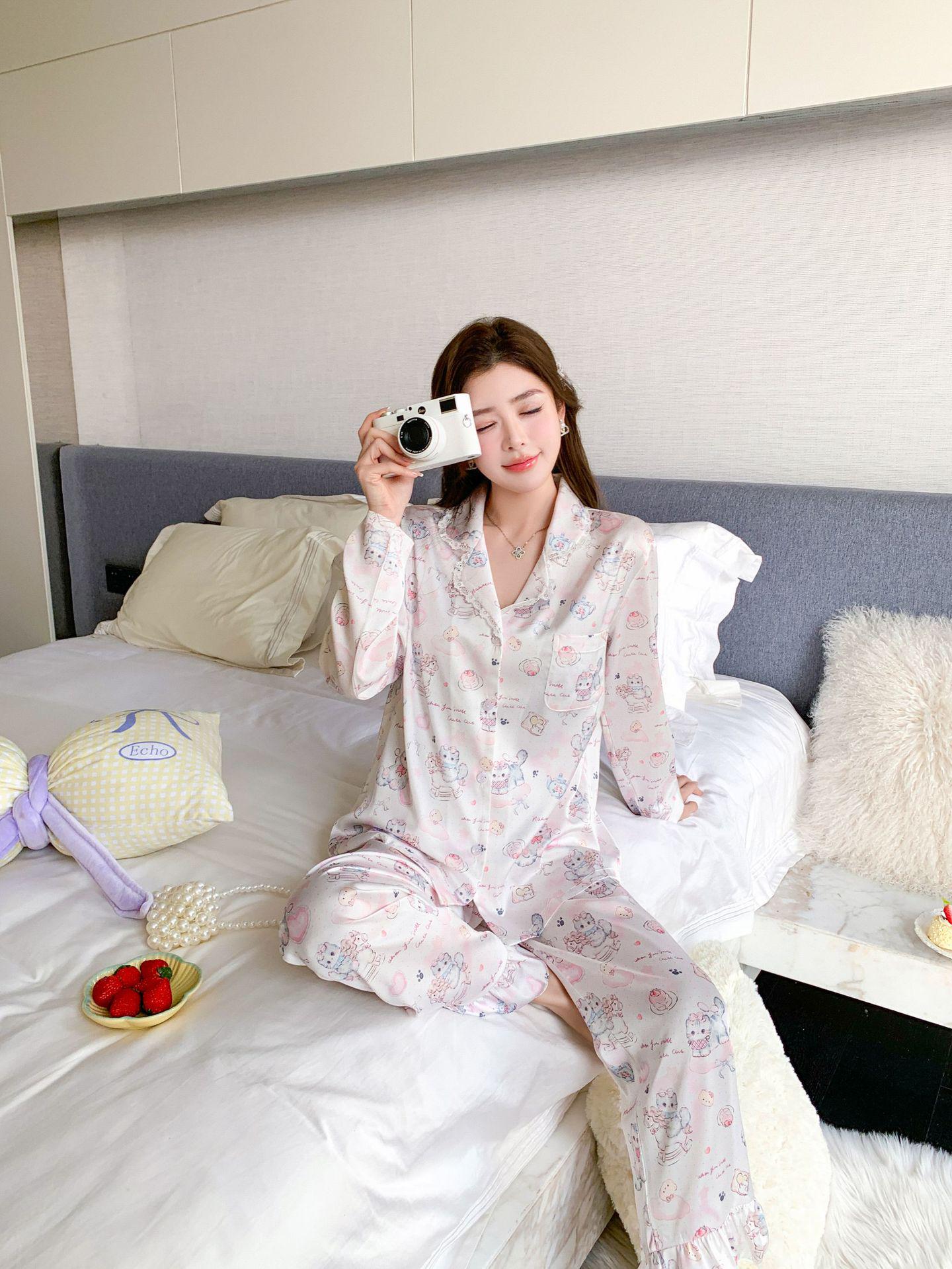 Women s Luxury Cartoon Cat Ice Silk Pajama Set - Spring/Autumn Lightweight Plus Size Homewear Large