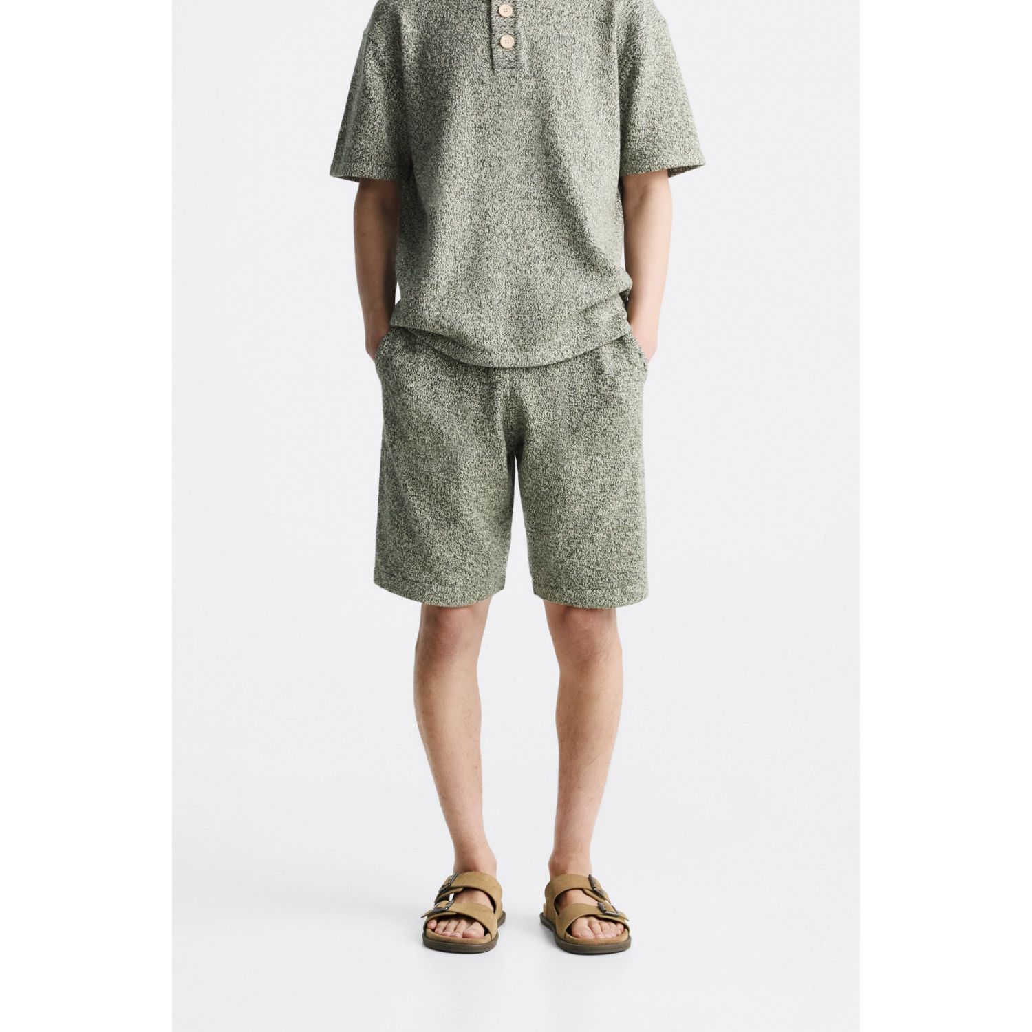 

TWISTED KNIT BERMUDA SHORTS